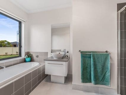 143 Blue Horizons Way, Pakenham - Thumbnail 7