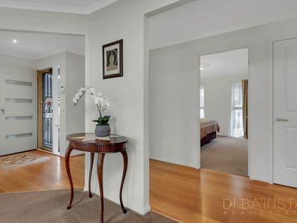 12 Eastwood Place, Craigieburn - Thumbnail 2