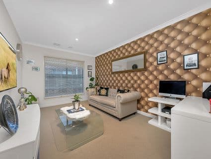 1 Loudon Circuit, Craigieburn - Thumbnail 6