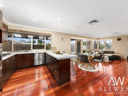 2 Tarquin Place, Hillside - Thumbnail 7