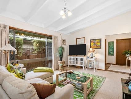 220 Eastbourne Road, Rosebud - Thumbnail 2