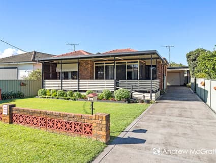 30 Ashley Street, Marks Point - Thumbnail 2