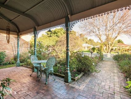 3 Hamilton Drive, Cranbourne North - Thumbnail 2
