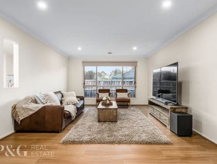 11 Ogle Way, Cranbourne North - Thumbnail 3