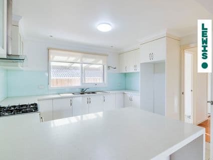 2/12 Willoughby Street, Reservoir - Thumbnail 3