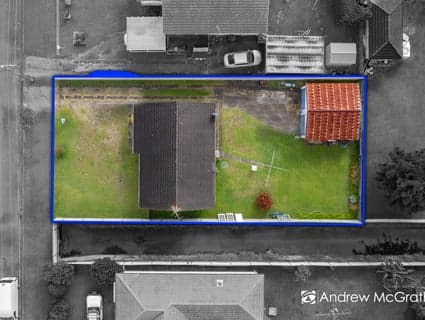 404, Swansea - Thumbnail 2