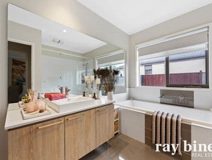 460 Brookfield Boulevard, Mickleham - Thumbnail 8