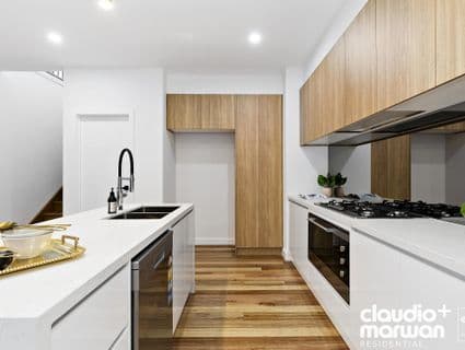 404, Glenroy - Thumbnail 2