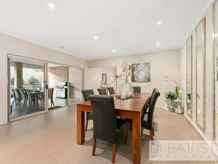 9 Maccoll Street, Craigieburn - Thumbnail 6