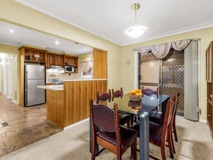 9 Somerlayton Crescent, Fawkner - Thumbnail 8