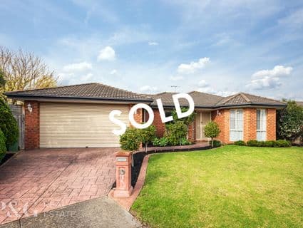 18 William Clarke Wynd, Narre Warren South - Image 1