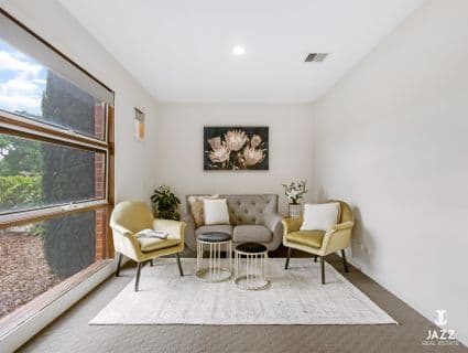 29 Cloudy Crescent, Point Cook - Thumbnail 3