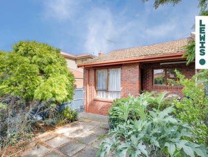 2/21 Queen Street, Coburg - Image 1