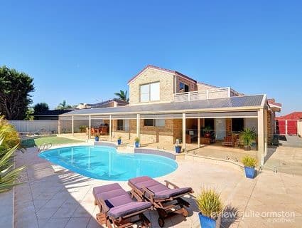 36 Castlegate Way, Woodvale - Thumbnail 2