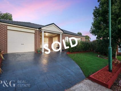 8 Palais Close, Narre Warren South - Image 1