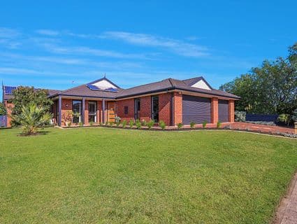 8 Summerfield Drive, Mornington - Image 1