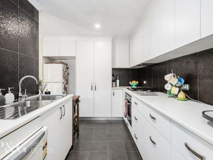 20 Strathaird Drive, Narre Warren South - Thumbnail 4