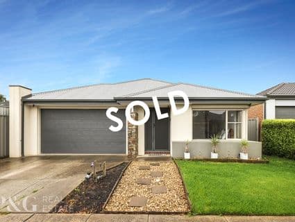 3 Macpherson Circuit, Cranbourne East - Image 1
