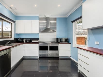 22 Crawford Avenue, Dandenong North - Thumbnail 2