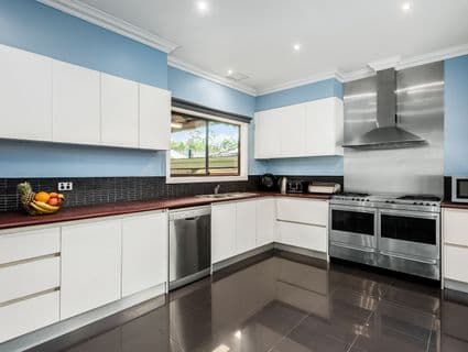 22 Crawford Avenue, Dandenong North - Thumbnail 3