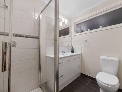 19 Lerwick Court, Frankston - Thumbnail 8