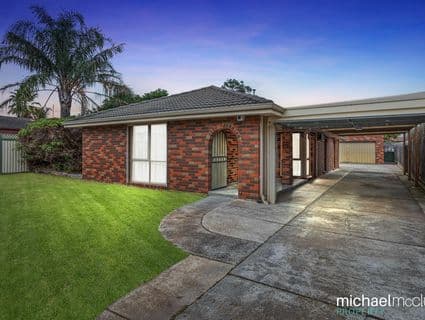 40 Lyrebird Drive, Carrum Downs - Image 1