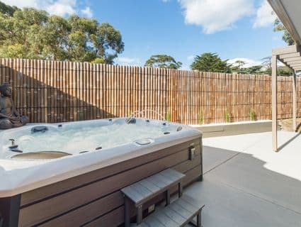 4 Oakmont Court, Frankston - Image 1