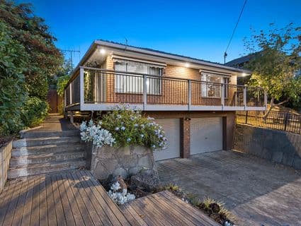16 Hillcrest Road, Frankston - Image 1