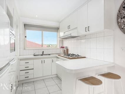 80 John Fawkner Drive, Endeavour Hills - Thumbnail 5