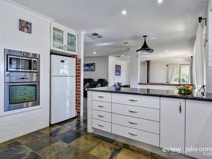 404, Woodvale - Thumbnail 8