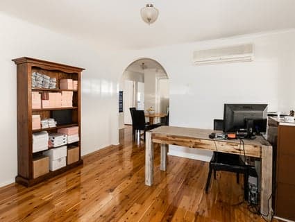 404, St Clair - Thumbnail 5