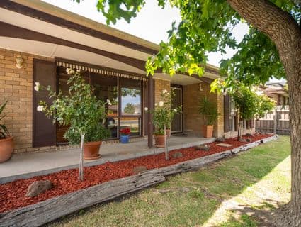 8 Bellevue Crescent, Seaford - Thumbnail 2