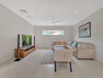 18 Pedder Street, Manor Lakes - Thumbnail 8