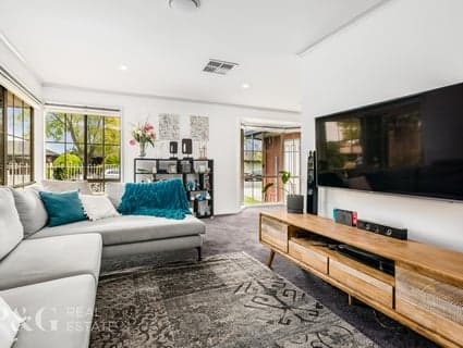 49 Strathaird Drive, Narre Warren South - Thumbnail 7