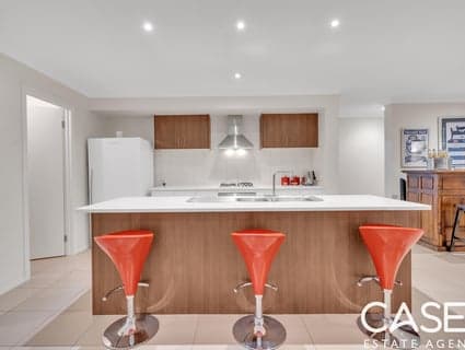 42 Dan Morgan Drive, Cranbourne East - Thumbnail 7
