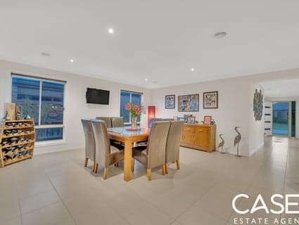 42 Dan Morgan Drive, Cranbourne East - Thumbnail 8