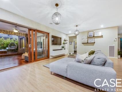 42 Lemon Grove, Cranbourne West - Thumbnail 8