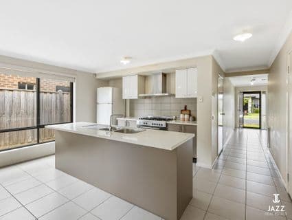 3 Aruba Avenue, Point Cook - Thumbnail 4