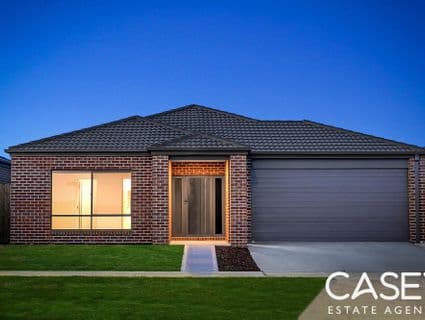 68 Haflinger Avenue, Clyde North - Thumbnail 2