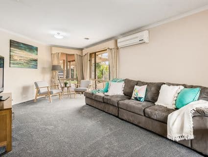 12 Rich Walk, Narre Warren South - Thumbnail 3