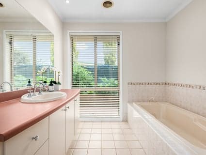 12 Rich Walk, Narre Warren South - Thumbnail 8