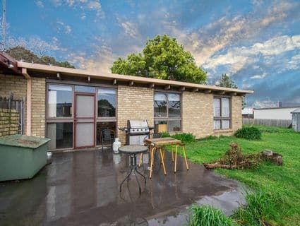 22 Raymond Road, Seaford - Thumbnail 8
