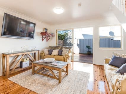 1/74-78 Ocean View Drive, Wamberal - Image 1