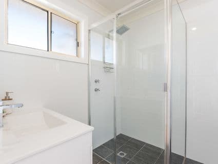 1/74-78 Ocean View Drive, Wamberal - Thumbnail 4