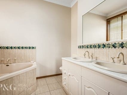 9 Filmer Crescent, Narre Warren South - Thumbnail 8