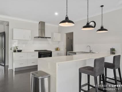 13-15 Mecklem Court, Ningi - Thumbnail 5