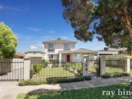7 Brackley Court, St Albans - Image 1