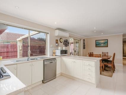 1 Eastbury Court, Narre Warren South - Thumbnail 5