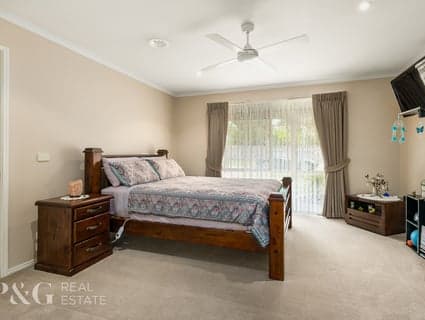 1 Eastbury Court, Narre Warren South - Thumbnail 8