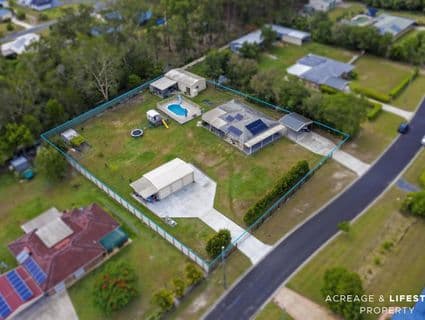 48-52 Cathy Court, Caboolture - Image 1